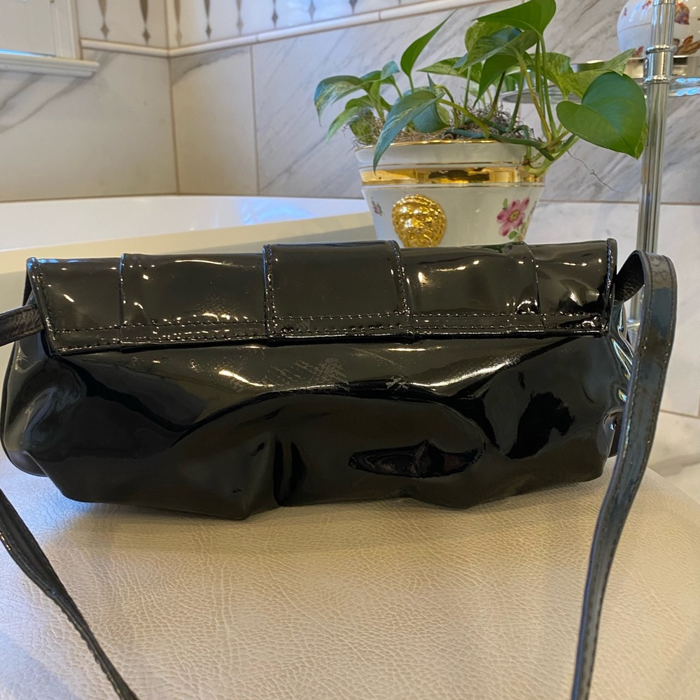 𝅺Stuart Weitzman patent leather clutch purse removable strap - Picture 3 of 13